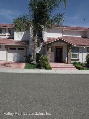 Primary Photo - 710-880 Odilia Ct