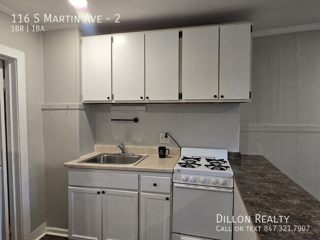 Foto del edificio - 116 S Martin Ave