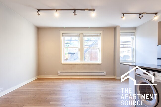 Photo - 511 W Belmont Ave Apartment