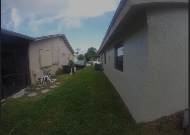Building Photo - 22761 SW 64th Way