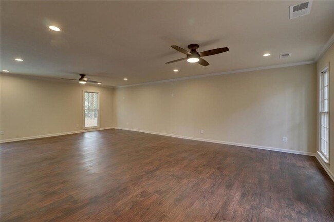 Building Photo - 50 Martin Point Ct