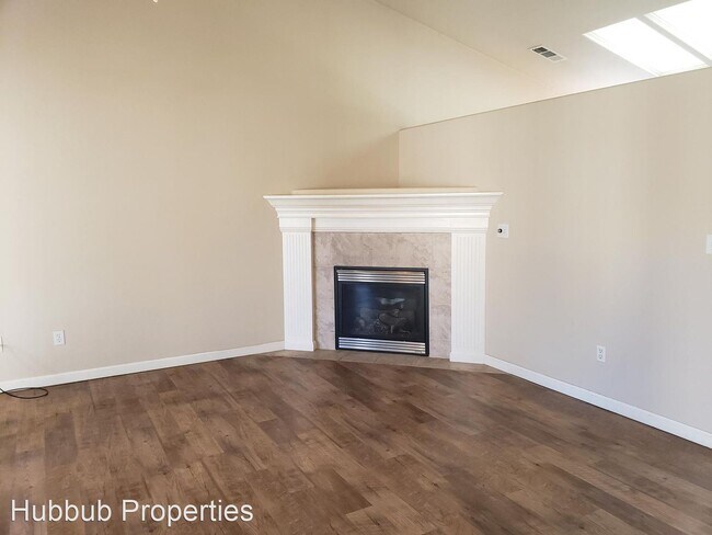 Foto del edificio - 3 br, 2 bath House - 3998 Cambria Dr.
