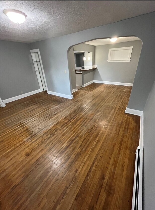 Foto principal - 1462 Carroll Ave