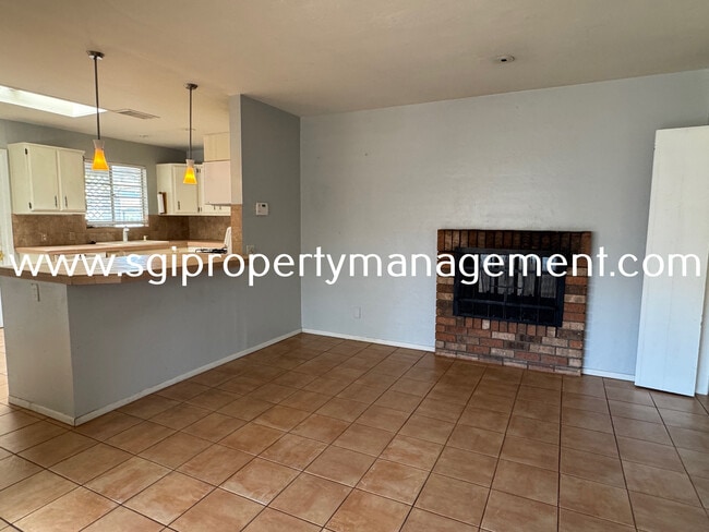 Foto del edificio - 3 Bed 2 Bath home in a great Arcadia Biltm...