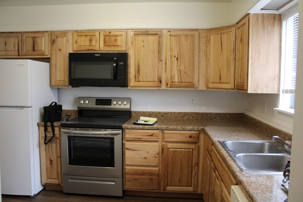 Foto principal - 736 Bennett Ave