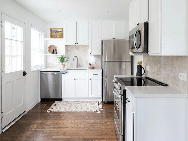 Foto del edificio - 203 Leake Ave