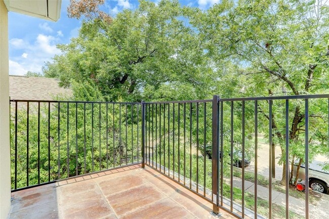 Foto del edificio - 603 Bellevue Pl