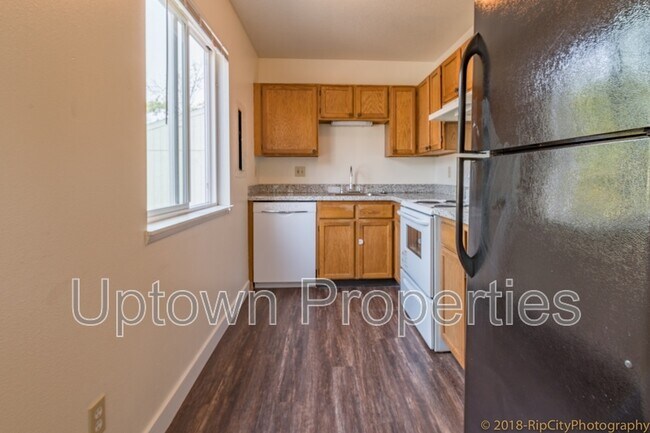 Building Photo - 3435 SW 125th Ave