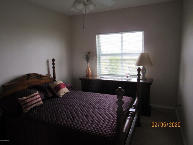 Foto del edificio - 8700 Ridgewood Ave