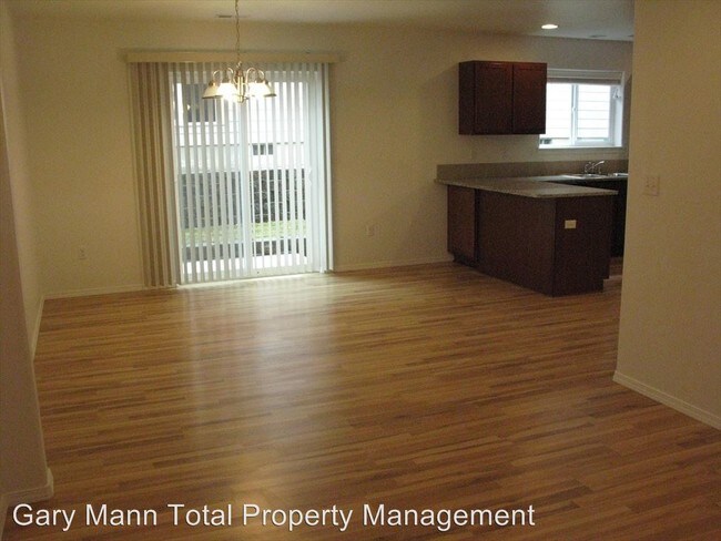 Building Photo - 108 E Mizzou Ct