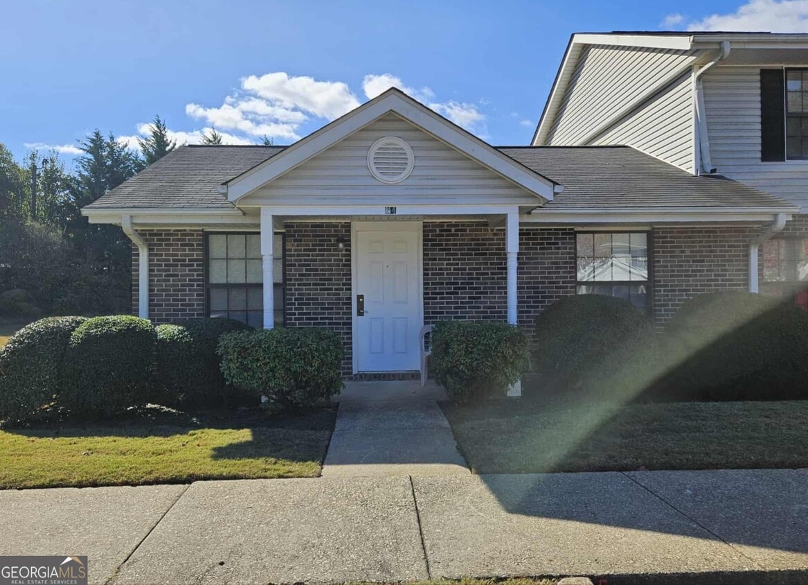 Primary Photo - 4570 Hwy 53