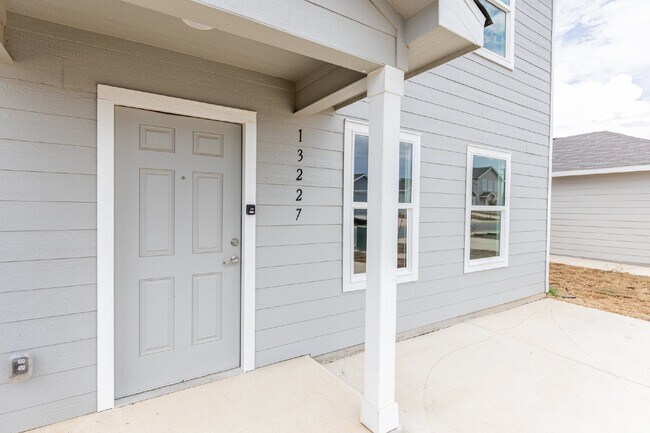 Building Photo - 13227 Furyk Dr