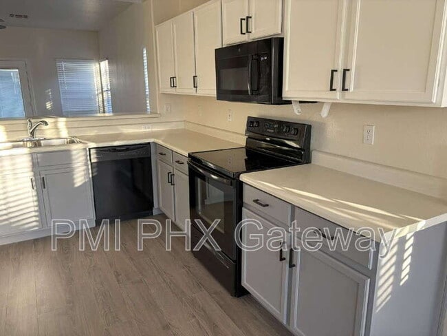 Building Photo - 1234 S Parkcrest Ct
