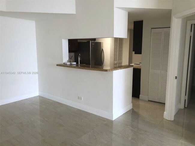 Foto del edificio - 701 Brickell Key Blvd