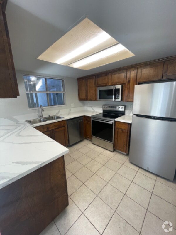 Apartments For Rent in Wallace, CA with Parking 2 Rentals