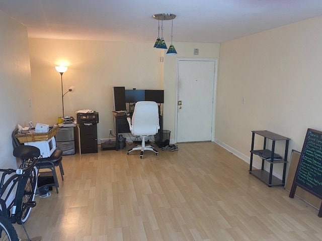 Dining Room - 1950 N Andrews Ave