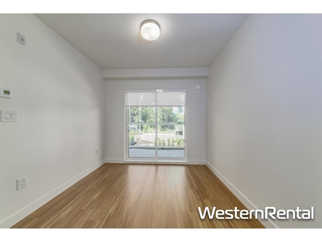 Photo du bâtiment - 31900 Raven Ave