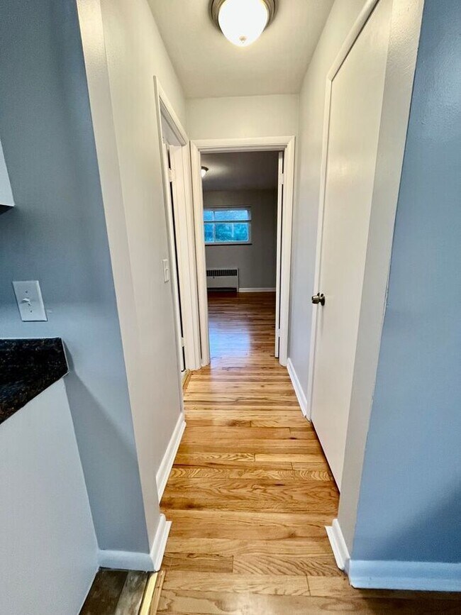 Foto del edificio - 2739 Lafeuille Ave