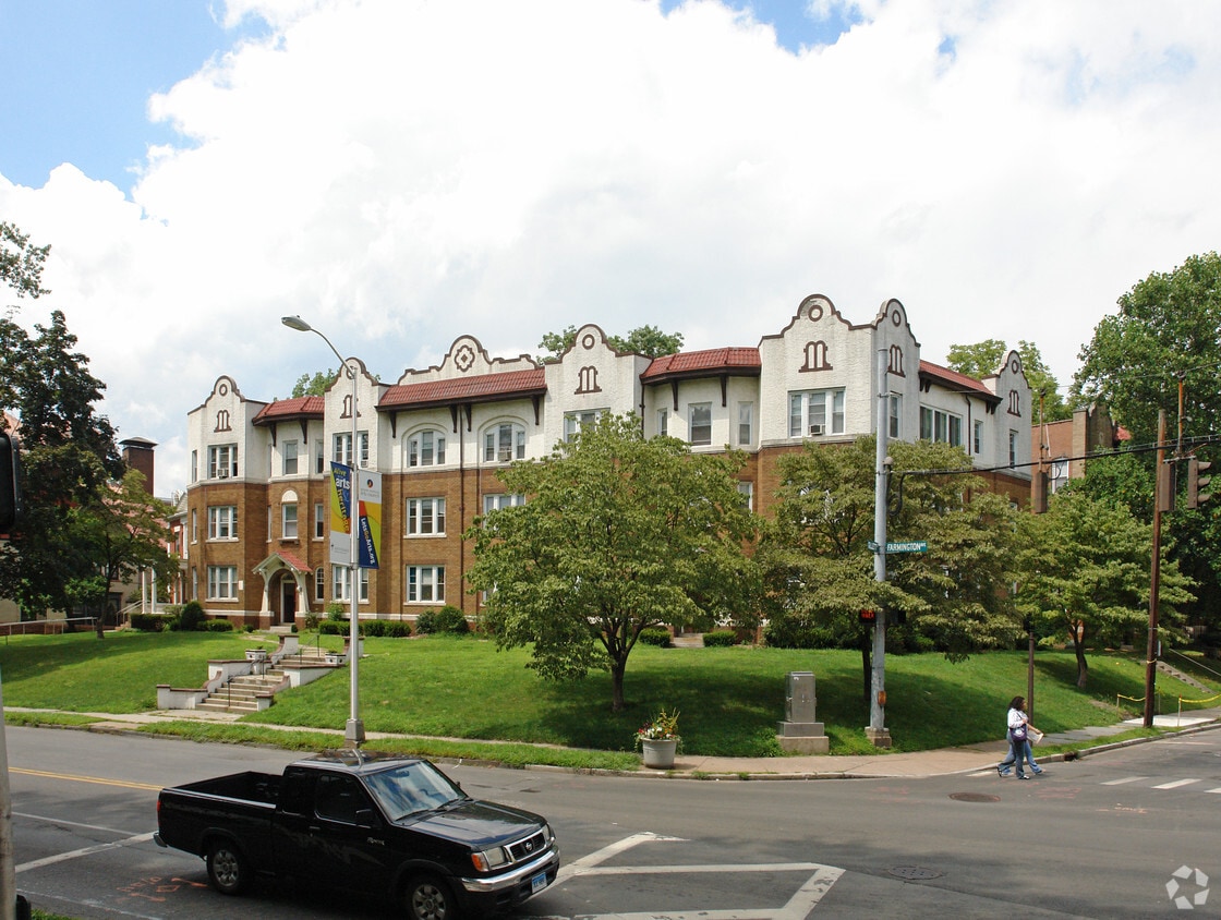 Primary Photo - 334-344 Farmington Ave