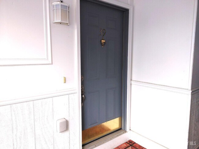 Foto del edificio - 39 Dartmouth Way