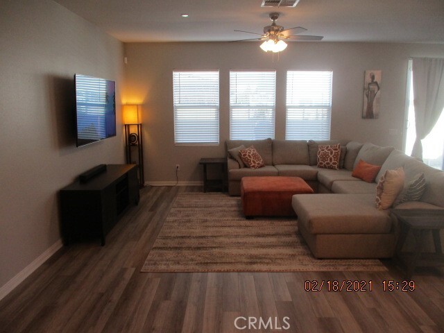 Building Photo - 34578 Running Canyon Dr