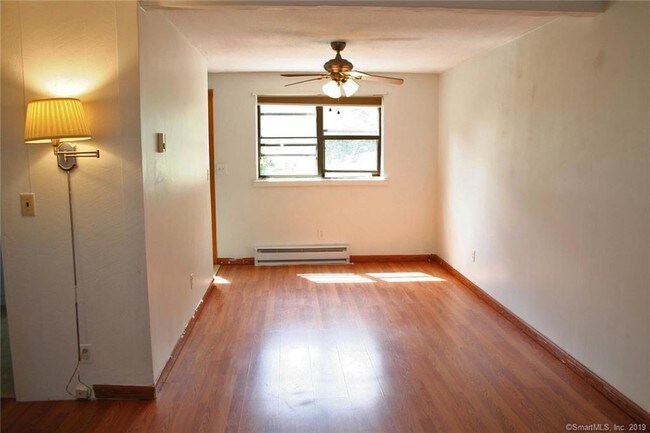 Foto del edificio - 338 Lebanon Ave
