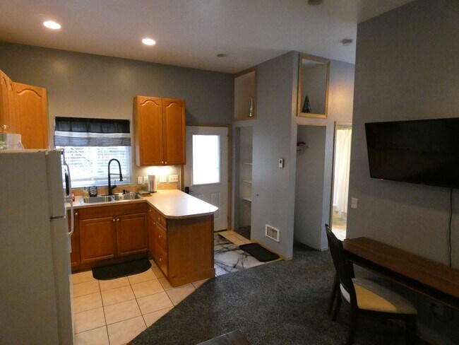 Foto del edificio - 1136 Craig Ave