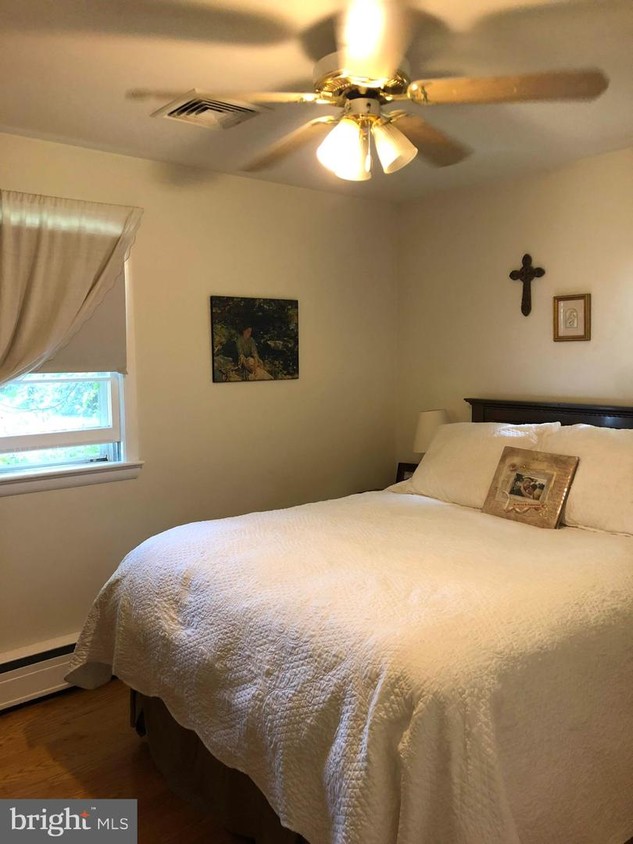Foto principal - 7908 Railroad St