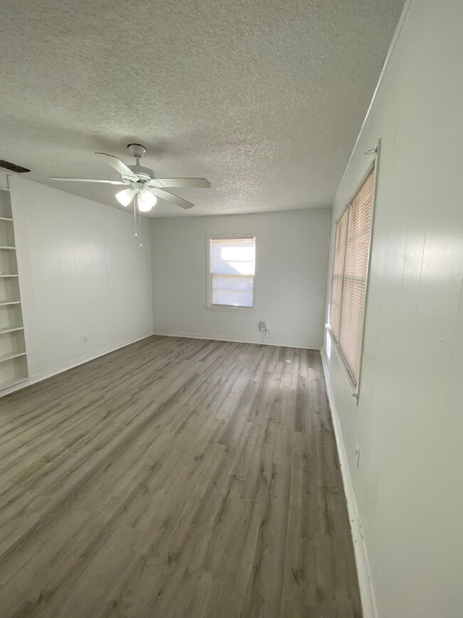 Building Photo - 3303 35th St