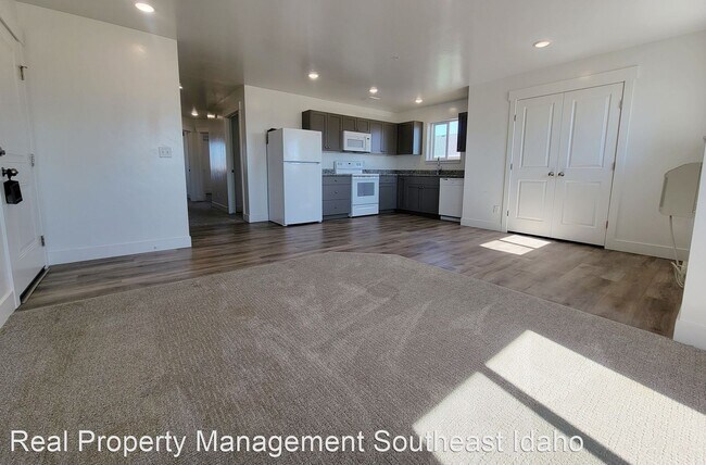 Foto del edificio - 3 br, 2 bath House - 5963 N Freedom #4