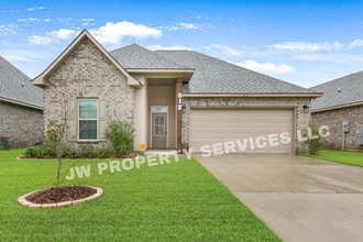 Building Photo - 612 Claiborne Trails Dr