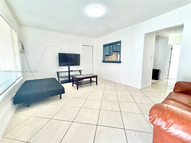 Building Photo - 5730 Sheridan St