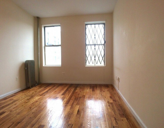 Building Photo - 408 W 129th St