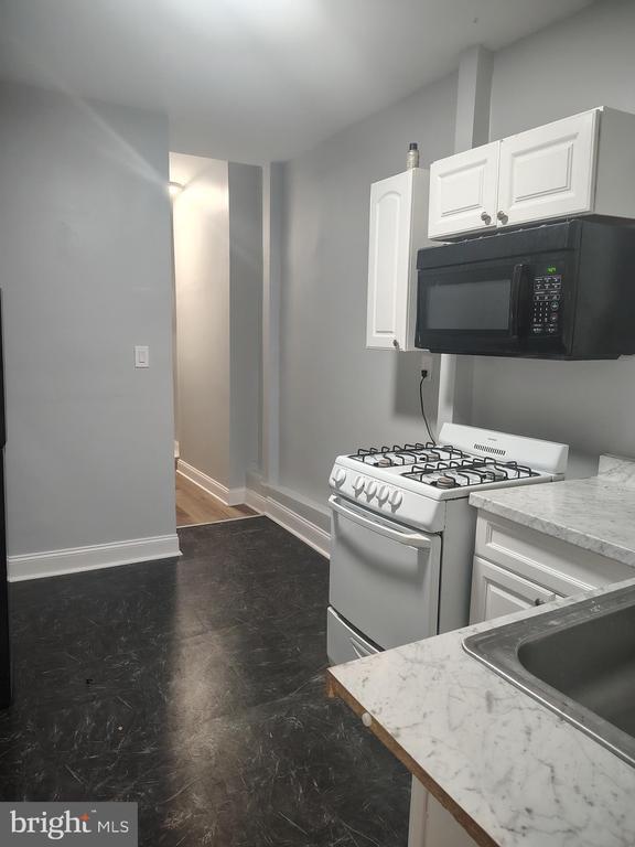 Foto del edificio - 1114 N Bond St