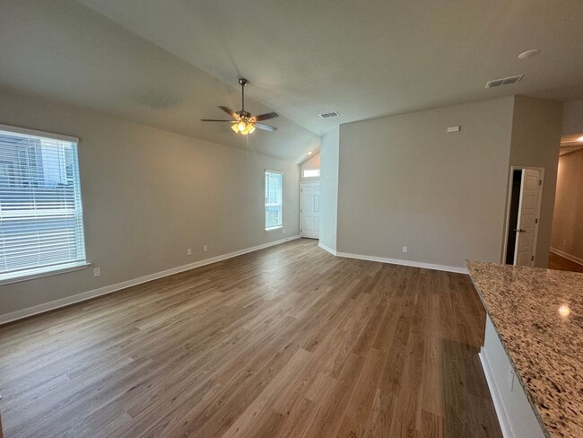 Foto del edificio - Luxury 3x2 Duplex in Buda, TX!