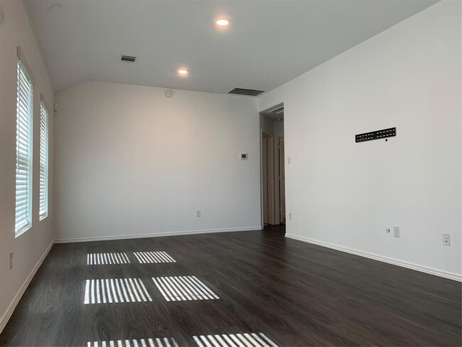 Building Photo - 5916 Rimini Landing Ln