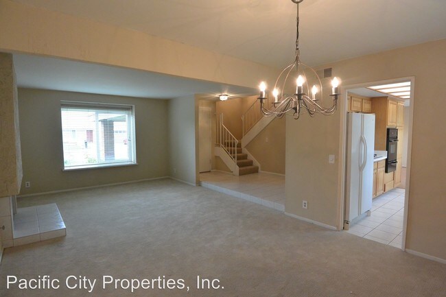 Foto del edificio - 4 br, 2.5 bath House - 17790 San Candelo St.