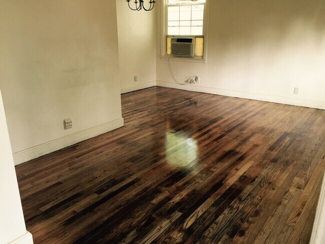 Foto del edificio - 1626 Charlotte Ave