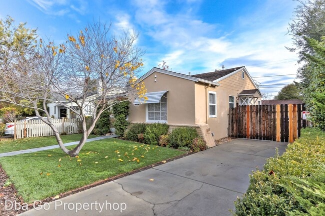 Building Photo - 3 br, 2 bath House - 524 Irving Ave