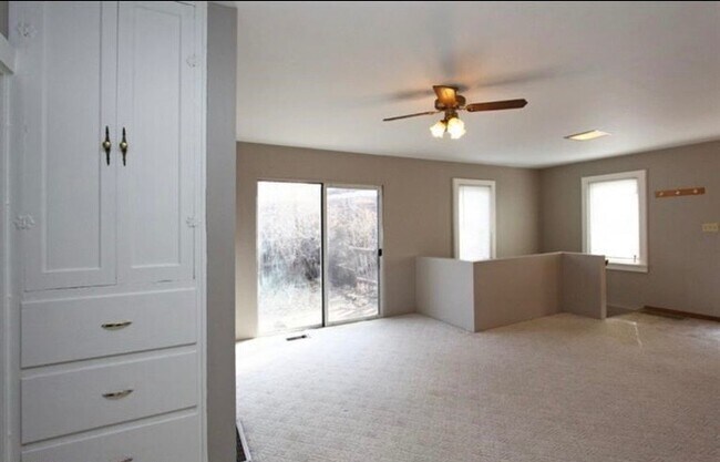 Foto del edificio - 1610 Burr St