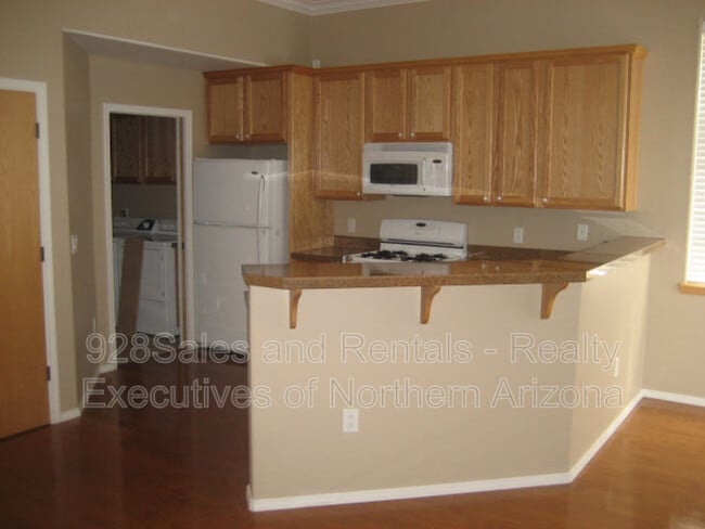Foto del edificio - 4446 E Savannah Cir