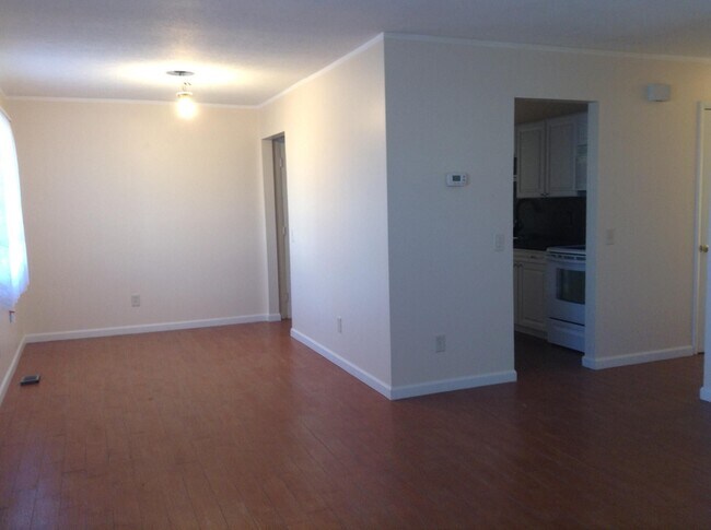 Building Photo - 5569 Bluegrass Way