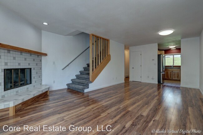 Building Photo - 2 br, 1.5 bath House - 9220 Glenn Haven Dr...