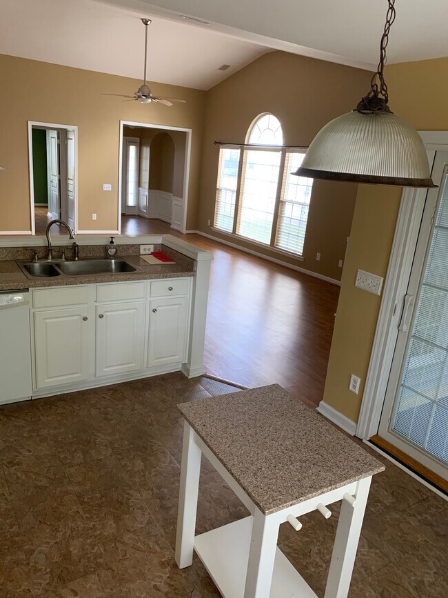 Building Photo - 8515 Heron Glen Dr