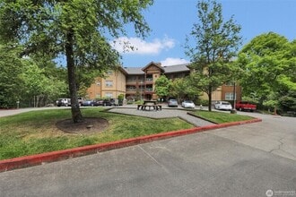 Building Photo - 1000 Cabin Creek Ln SW