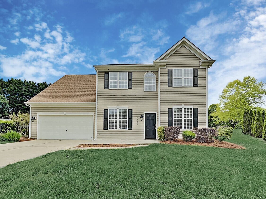 Primary Photo - 8006 Glamorgan Ln