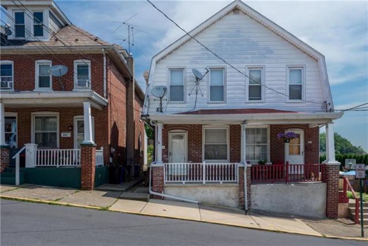 Primary Photo - 915 Ridge St
