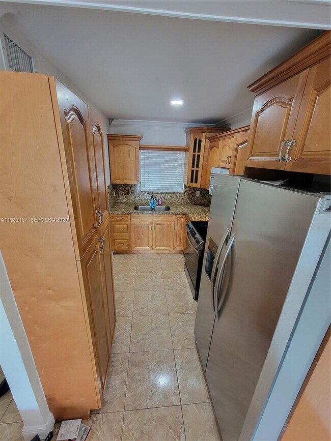 Foto del edificio - 3011 W 76th St