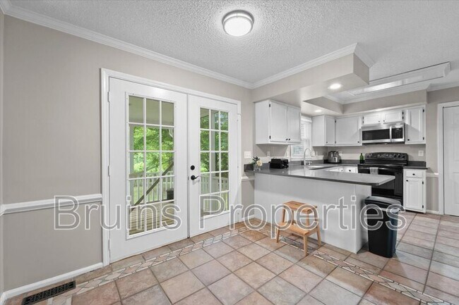 Foto del edificio - 4457 Eagles Nest Dr