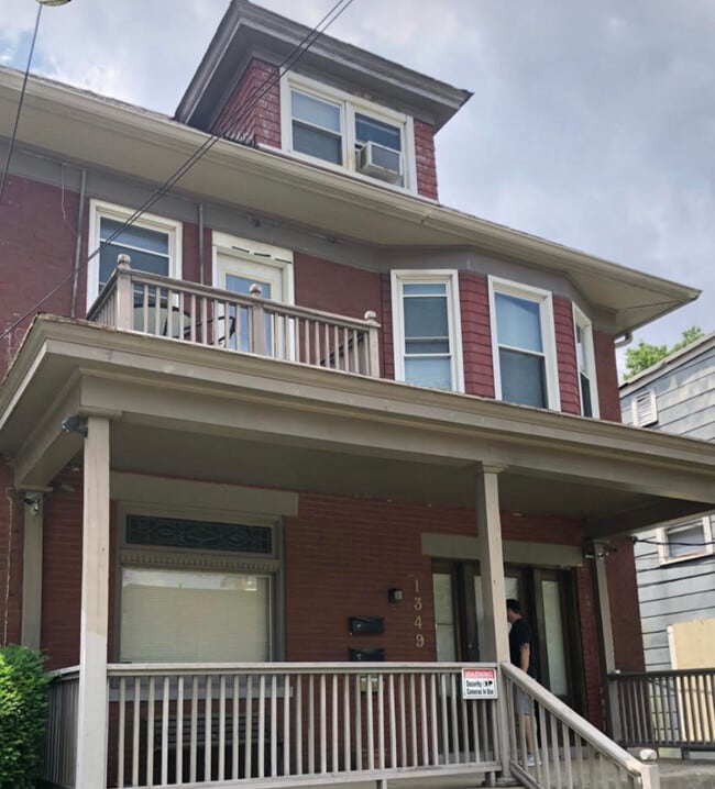 Building Photo - 1349 Lincoln Avenue